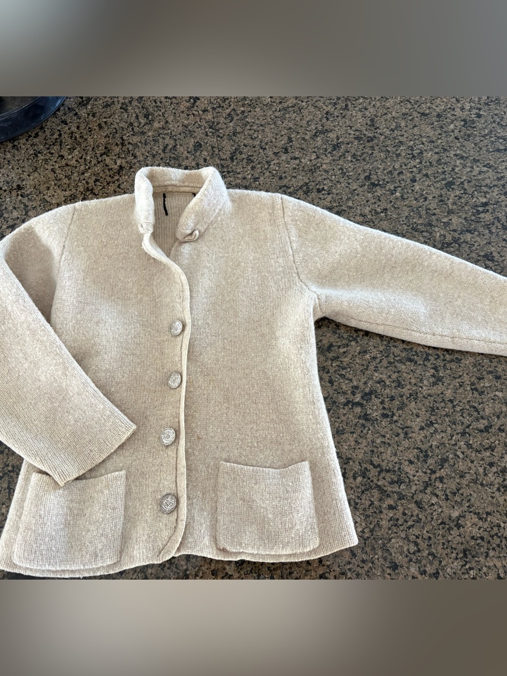 wool blend thick sweater sz small. cream fancy buttons